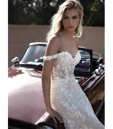 PRONOVIAS 2024