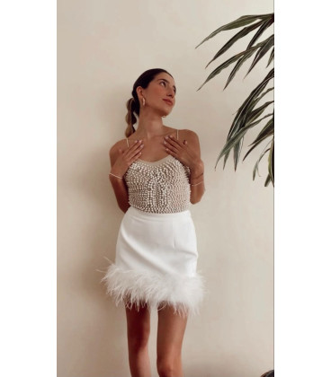 Falda Negra con Plumas