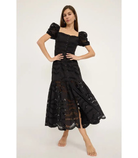 Vestido Negro Medio Largo Calado