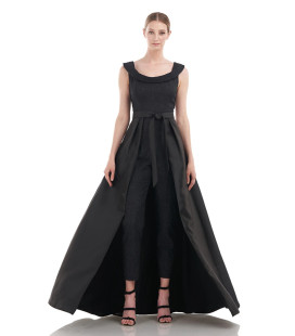 Enterizo Color Negro Cuello en U