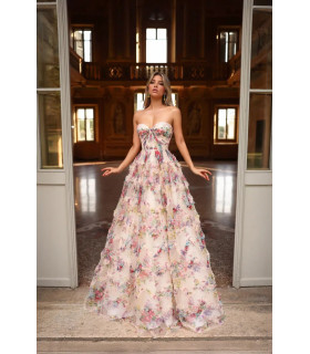 Vestido Color Champagne con Flores