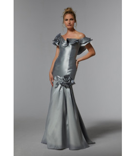 Vestido Off Sholders Revuelos en los Hombros