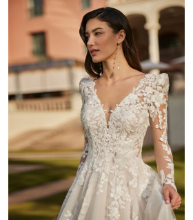 Estilo Romántico, Escote V