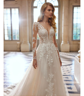 A-line, V-neckline