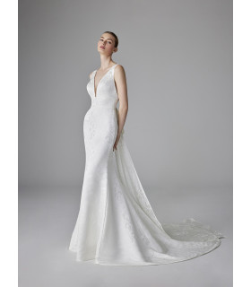 Mermaid Cut, V-Neckline
