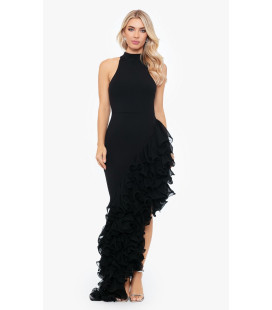 Vestido halter con volantes en falda