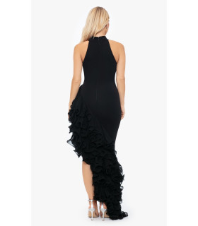 Vestido halter con volantes en falda