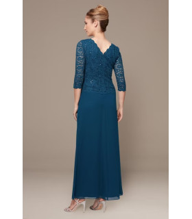 Lace dress with sequins and 3/4 sleeves