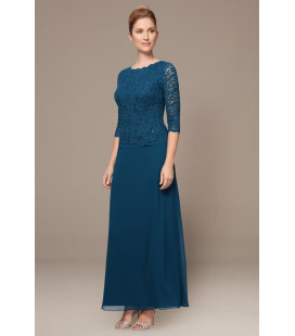 Lace dress with sequins and 3/4 sleeves