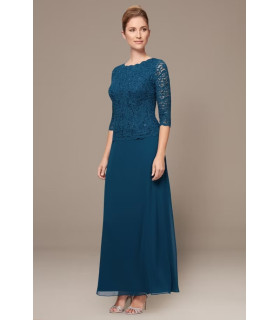 Lace dress with sequins and 3/4 sleeves