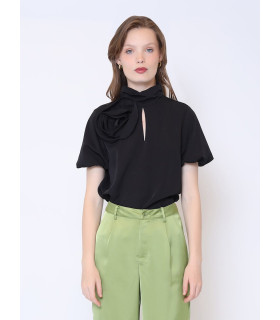 Rose Detail Puff Sleeve Top