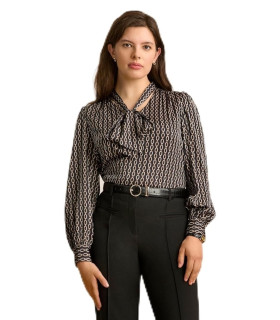 Long-sleeved blouse with a knotted neckline