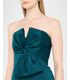 Strapless mermaid dress with bow at the front