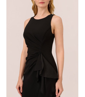 Vestido escote alto con volante de organza