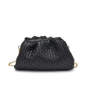 Woven bag with snap closure