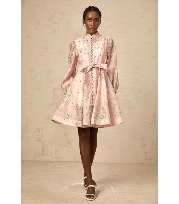 Vestido estampado floral con detalle de botones