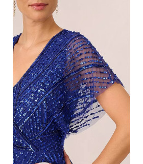 V-neck dress with sequins