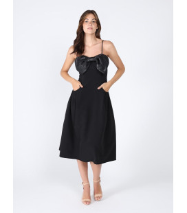 Vestido de Tirantes con Chonga al Frente