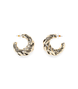 Pendientes gruesos con diseño 