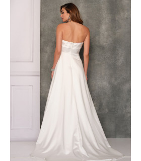 Vestido de novia corte A sin tirantes