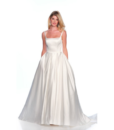 Vestido de novia de satén con escote cuadrado