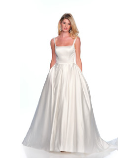 Vestido de novia de satén con escote cuadrado