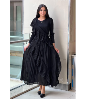 Pleated dress with ruffles