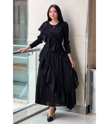 Pleated dress with ruffles