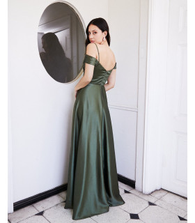 Vestido off shoulders, falda de línea A
