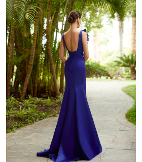 Vestido estilo sirena, escote en V, flores 3D