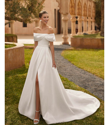 Vestido corte línea A