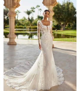 Vestido de encaje estilo sirena con mangas desmontables