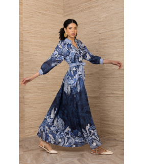 Printed dress with gathered neckline and 3/4 sleeves