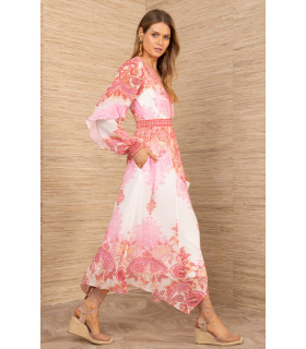 Vestido con bolsillos en la cadera, manga larga con detalle de volante.