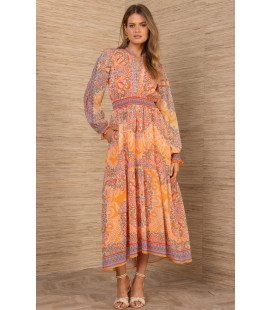 Printed dress, long sleeves and gathered cuffs.