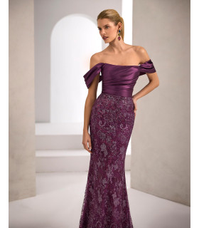 Vestido en tul bordado con pedreria, off shoulders