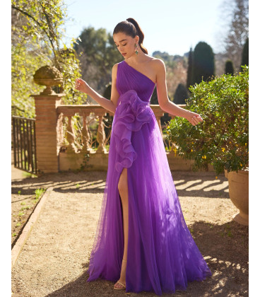 One-shoulder tulle dress with a ruffle at the waist