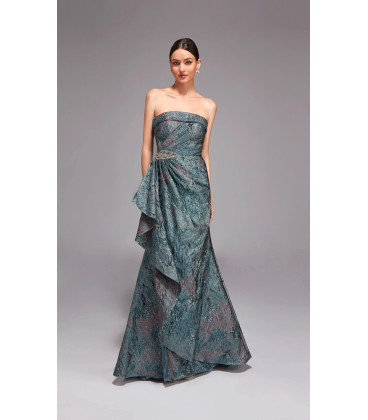 Strapless dress, brooch at waist with ruffle