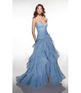 Strapless mermaid dress in organza and ruffles