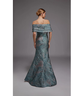 Vestido de sirena con hombros descubiertos