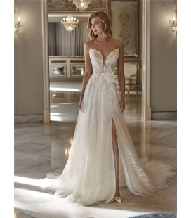 Vestido corte-A con escote corazón en glitter