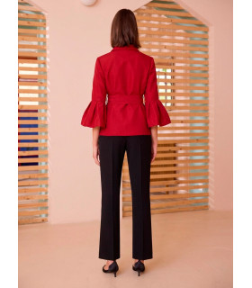 Blusa con mangas con volantes y lazo en la cintura