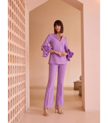 Conjunto de blusa y pantalón con mangas con volantes