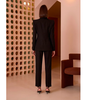 Conjunto de chaqueta con hombreras y pantalón