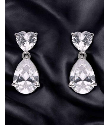 Crystal earrings in the shape of a heart and teardrop