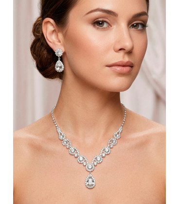 Conjunto de collar y pendientes de cristales