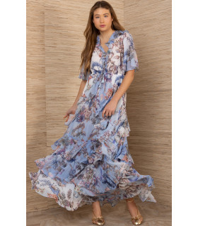 Vestido con volantes en todo el cuerpo y mangas acampanadas