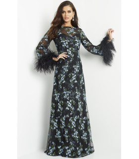 Mermaid-style dress, sweetheart neckline and tunic with feather cuffs