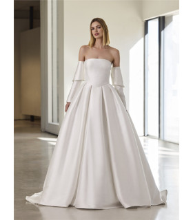 Strapless princess wedding dress in mikado