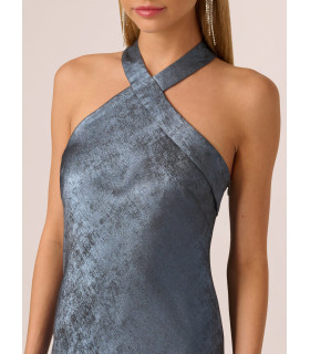 Vestido de sirena metalizado con escote halter